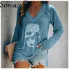 T-shirt da donna T-shirt da donna casual scollo a V stampa teschio casual 2021 primavera autunno nuova moda manica lunga pullover allentato donna strada top T230826