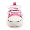 Pierwsze Walkers Nowonarodzone gumowe podeszwa płótno trampki dla niemowląt buty dziecięce buty dziewczynki buty dla dzieci Baby Buty Miękki bez poślizgu buty dla dzieci L0826