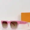 Solglasögon för kvinnor och män sommaren 1955 Designers Style Anti-ultraviolet Retro Plate Full Frame Glasses Random Box