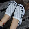 Tennis Leopardklänning Kvinnors sneakers Summer Autumn New Mesh Breattable Sport Shoes Ladies Walking Flats Zapatos 84FA