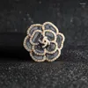 Broches en perles de camélia pour femmes, épingles à fleurs, plante pour décoration de Dressing, à la mode, beaux bijoux en émail pour fête de mariage