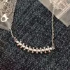 Designer Charm Carter Bullet Necklace Series Personlig enkel klavikelkedja Full Diamond Hollow Out Halsband Net Red Samma smycken