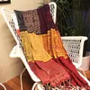 Coperte Cuscino per divano in ciniglia americana mediterranea Plaid colorati bohémien Grande coperta Cobertor con nappa 230825