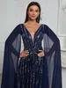 Navy Mother of the Bride Robes Elegant Long Manches longues brillantes Bling Sexy Backles V Neck Party Tail Robe Royal Plus taille Prom même robes 403