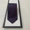 YY2023 Mäns slipsdesigner Herr Silk Tie Letter Jacquard Woven Tie, handgjorda, en mängd olika stilar Men's Wedding Casual and Business Tie Original Box 881