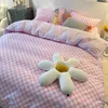 Sängkläder set nordiska rosa svart checkerboard täcke täcke med kudde fodral lakan barn flickor sängkläder set kung drottning tvilling kawaii 230825