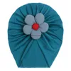 Gorro de algodão para bebês meninas, gorro quente de inverno com flor, acessórios para cabelo recém-nascidos, cores doces, gorro de flor, adereços para sessão de fotos para crianças