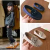 أحذية رياضية ربيع الخريف أطفال الأحذية الأولاد المتسكعون الفتيات moccasins slipon flat اطفال الحجم غير الرسمي 2135 230825