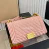 Borsa firmata 7A Borse a tracolla a tracolla Le boy caviale Pelle di agnello Pelle con patta trapuntata Borse da donna Solid Hasp Frizione con catena in metallo oro argento Borsa da sera CF Borsa Tote