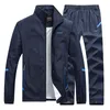 Chándales para hombres Conjuntos de ropa deportiva Primavera Otoño Chándal de 2 piezas Traje deportivo Chaqueta Pantalón Sudadera Hombre Ropa de tren al aire libre Tamaño asiático 230826