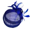 Cappelli a tesa larga Secchiello formale Cocktail Party Cappello da sposa Abito Fedora Ladies Royal Fascinator Donna Race Accessori per capelli in piuma 230825