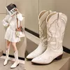 Botlar Bayan Retro Sonbahar Kış Beyaz Diz Yüksek Boyut 41 Kadın Rahat Yürüyüş Kadın Batı Kovboy Boot Ayakkabıları 230826