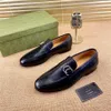 13model Herren-Retro-Casual-Business-Schuhe, Mikrofaser-Leder, quadratische Zehenpartie, Slip-on-Schnalle, Herren-Designer-Luxuskleid, Büro-Wohnungen, Herren, Hochzeit, Party, Oxfords