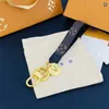 Клайф -чат Новый высококачественный дизайнер для брелок Lanyards Женская подарочная сумка подвеска 2023 Роскошные подарки Маленькие украшения из нержавеющей стали.