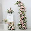 Dekorative Blumenkränze, künstliche Blumenreihe, Hochzeit, Blumenbogen-Arrangement, luxuriöse rosa Rose, Straßenführung, Kugel, Wandhintergrund, Willkommensschild, Dekor 230825