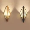 Lâmpadas de parede Nordic LED Lamp Modern Room Decor Sconces Living Sofá TV Mesa de Cabeceira Quarto Espelho El Escadas Luz Interior