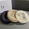 ベレー帽は女性のための日本のニットホローサマーシンアーティストハット女性の屋外旅行シンプルな多目的画家230825