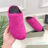 2023 Hår tofflor Mense Womens Sandaler Designer Fashion Läder Flat Heel Bekväm utomhus Kör Lazy One Foot Stirrup Half Tow Beach Boat