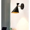 Lampada da parete Postmoderna Minimalista Corridoio Camera da letto Soggiorno Sala da pranzo Modello El Luce creativa personalizzata