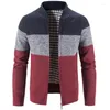 Suéteres para hombres Hombres Cremallera Cardigan Invierno Cálido Raya Suéter Béisbol Jumpers Moda suelta Calle Y2K Sweatercoat Chaquetas frías