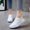 Düz kadınlar örgü soafers üzerinde slip bayanlar yaz spor ayakkabıları yürüyüş ayakkabıları moda antrenörleri chaussures femme 2019 T2 882E