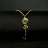 Naszyjniki wiszące spersonalizowane miesiąc urodzeń Naszyjnik kwiatowy Dostosowywana nazwa biżuterii ze stali nierdzewnej dla kobiet złoty łańcuch krzyżowy Prezenty 230825