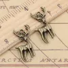 Charms 10pcs Charms Christmas Deer Sika 27x18mm Tybetańskie Brązowe Srebrne Kolor Wisiorki Zabytkowe biżuteria Making DIY ręcznie robione rzemiosło 230826