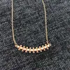 Designer Charm Carter Bullet Necklace Series Personlig enkel klavikelkedja Full Diamond Hollow Out Halsband Net Red Samma smycken