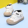 İlk Yürüyüşçüler Kız Bebek Toddler Ayakkabıları Doğum Boy Marka Nonsip Sneaker Çocuk Spor Bebek Moda 230825