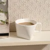 Tazas de café triangular de diseño creativo, tazas de leche de cerámica de 190ml, taza de agua resistente a altas temperaturas para el hogar de estilo nórdico