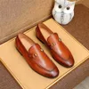 7 modello Slip on Men Designer Dress Shoes Uomo Oxfords Fashion Business Luxury Dress Men Shoes 2023 Nuovi abiti classici da uomo in pelle Scarpe