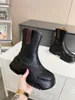 Bottines à plateforme Archlight 2 0 Cuir de veau noir Fermeture éclair arrière Semelle extérieure en caoutchouc surdimensionnée Automne Hiver Nouveau style tête ronde bottes de créateurs pour femmes