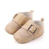 Primeros caminantes Zapatos para bebés recién nacidos 0-18M Zapato de cuero para bebés Zapatos antideslizantes de suela suave para bebés Zapatos para primeros caminantes Zapatos Bebe L0826