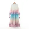 Grundläggande avslappnade klänningar Boho Gradient Rainbow Color Single Breasted Button Long Dress Sexig Women Holiday Wood Ear Tassel Sleeve Ruffles 230826