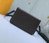 2023 designer kvinnor axelväska lyx dubbel zip pochette handväskor blommor bokstäver jätte omvända crossbody väskor högkvalitativa läder damer mode mini plånböcker