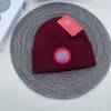 Gorro designer na moda festa quente chapéu de malha logotipo vermelho moda masculina e feminina produtos de alta qualidade