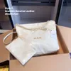 İş tasarımcısı kova çantası siyah omuz çantası gerçek deri altın veya gümüş zincir cc bagaj çantası tasarımcı çantaları bayanlar el çantaları markalı çanta