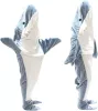 Nya filtar Cartoon Shark Sleeping Bag Pyjamas Office Nap Shark Filt Karakal High Quality Fabric Mermaid Shawl Filt för barn Vuxen FY0282