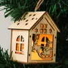 Casa de Natal de madeira Led Decoração de penduramento Papai Noel Casas em forma de ornamento com luzes em casa a árvore de Natal pendente th0285 s