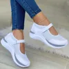 Leichte Mesh -Turnschuhe Plattform Kleid hohl aus Sandalen Tenis Feminino atmungsaktive Sportschuhe Frauen Zapatillas Mujer