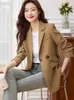 Kvinnors kostymer Casual Women Blazer 2023 Autumn Pink Coffee Svart Kvinnlig långärmad dubbelbröst modejacka Damer Back Split Loose