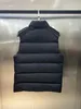 Gilet da uomo Piumino da uomo Ultimo verde militare Bianco e nero Multi colore Piumino caldo e alla moda opzionale 230827