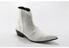 Stivali da uomo in vera pelle di pitone marrone bianco con caviglia in rilievo, scarpe da sposa alte primaverili piatte 230826