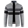 Chaquetas para hombres Abrigo de béisbol para hombres Chaqueta casual Suéter con cremallera Otoño Invierno Moda Jerseys de punto a rayas Blusa fría Jerseys Abrigo 230826