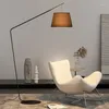 Golvlampor temar nordisk svart fiskelampa modern familj vardagsrum bredvid soffan kreativ ledande dekorativt stående ljus