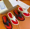 Mens Studs Slippers Flat Spikes Slide Oversize Pool Sandals Thick Bottom Spike Mule Platform Beach Slipper Casual Fashion Rubber For Women Shoes with Box