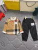 男の子の男の子の服装春秋の子供長袖のシャツ+パンツ2PCSセット子供スーツボーイ服セット