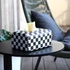 Mugs Home Schwarz-weißes Schachbrettmuster, Leder-Taschentuchbox, weiche Dekoration im Schlafzimmer, Schublade