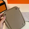 Merk draagtassen Mini-schoudertas Designer zijtas Echt leer Dikke riem Leren handtassen met zilveren slot Kantoor Reizen Winkelen Modetassen voor dames