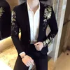 Męskie garnitury Blazers Luksusowy złoty druk Blazer Slim Fit Men Stage Cloth Social Party Wedding Sukni